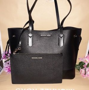 Michael kors tote shoppers  w/ wristlet set